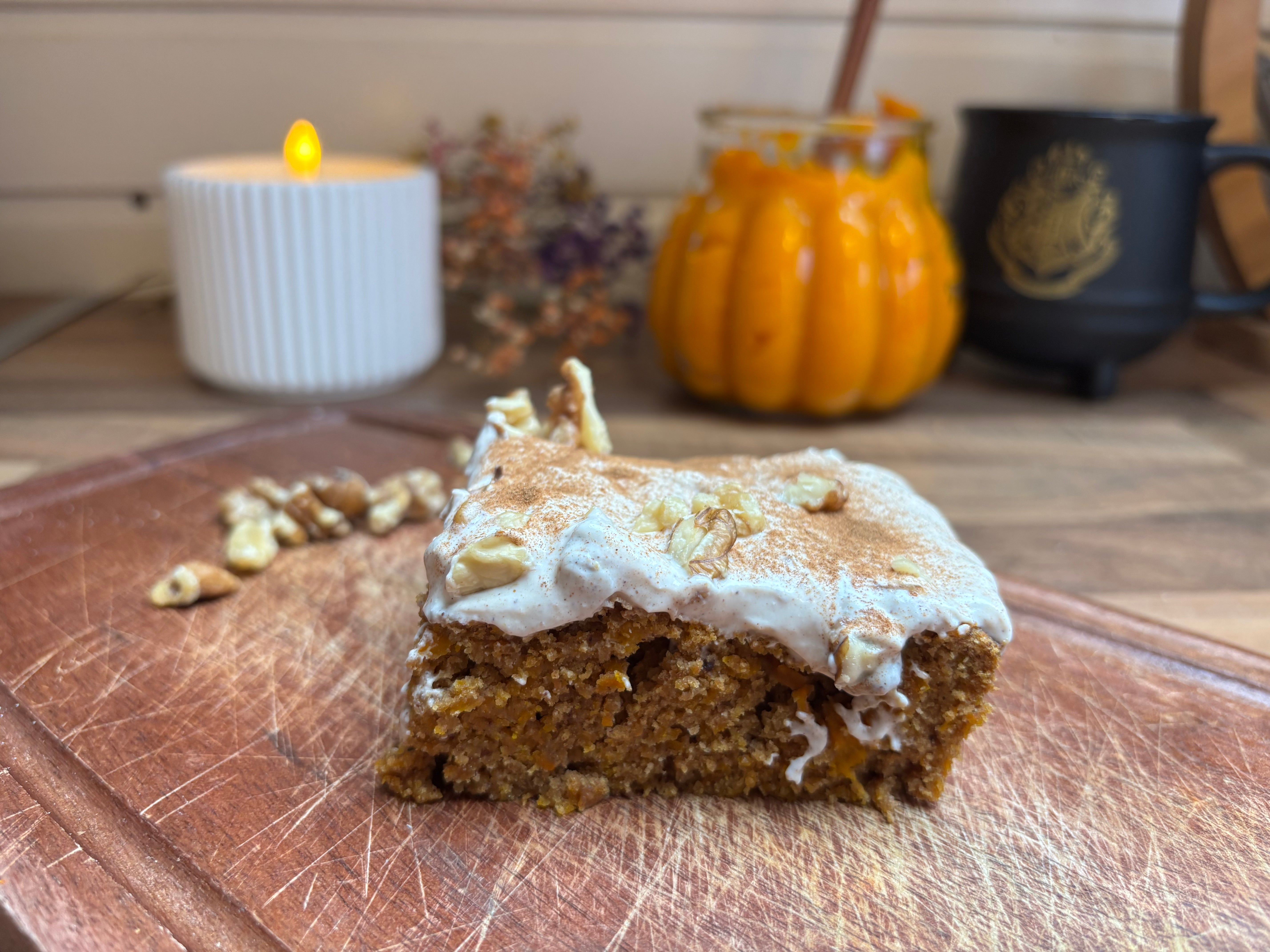 Kürbis-Karottenkuchen mit Zimt-Topping