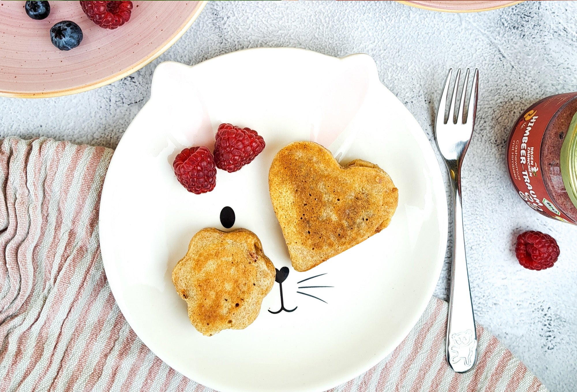 Gefüllte Pancakes mit Himbeer-Traum